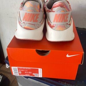 Women’s Nike shoes